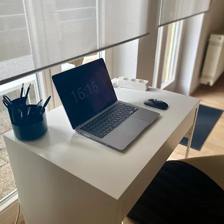 Stilvolles Mit Balkon, Kueche & Parkplatz - Zentrum Apartamento *