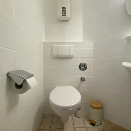 Stilvolles Mit Balkon, Kueche & Parkplatz - Zentrum 公寓 Waldstetten (Ostalbkreis)