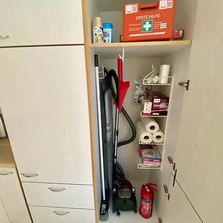 Stilvolles Mit Balkon, Kueche & Parkplatz - Zentrum Apartamento *