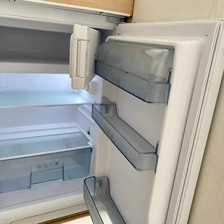 Stilvolles Mit Balkon, Kueche & Parkplatz - Zentrum Apartamento *