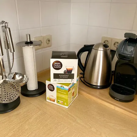 Stilvolles Mit Balkon, Kueche & Parkplatz - Zentrum Waldstetten (Ostalbkreis)