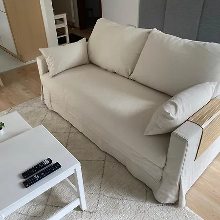 Apartamento Stilvolles Mit Balkon, Kueche & Parkplatz - Zentrum Waldstetten (Ostalbkreis)