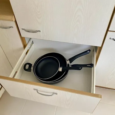 Stilvolles Mit Balkon, Kueche & Parkplatz - Zentrum Apartamento *